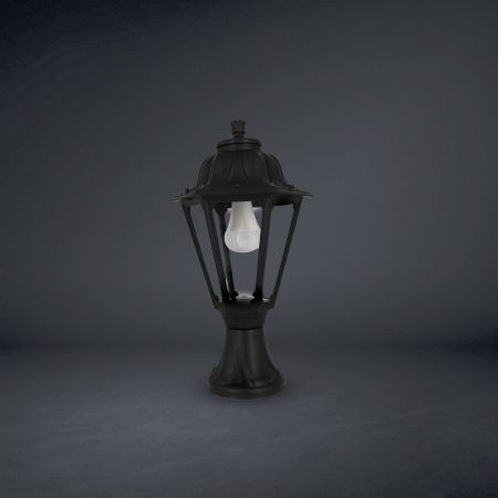 Lioa Classic Lantern - Medium Lamp- Large Base, E27 Base - Plastic